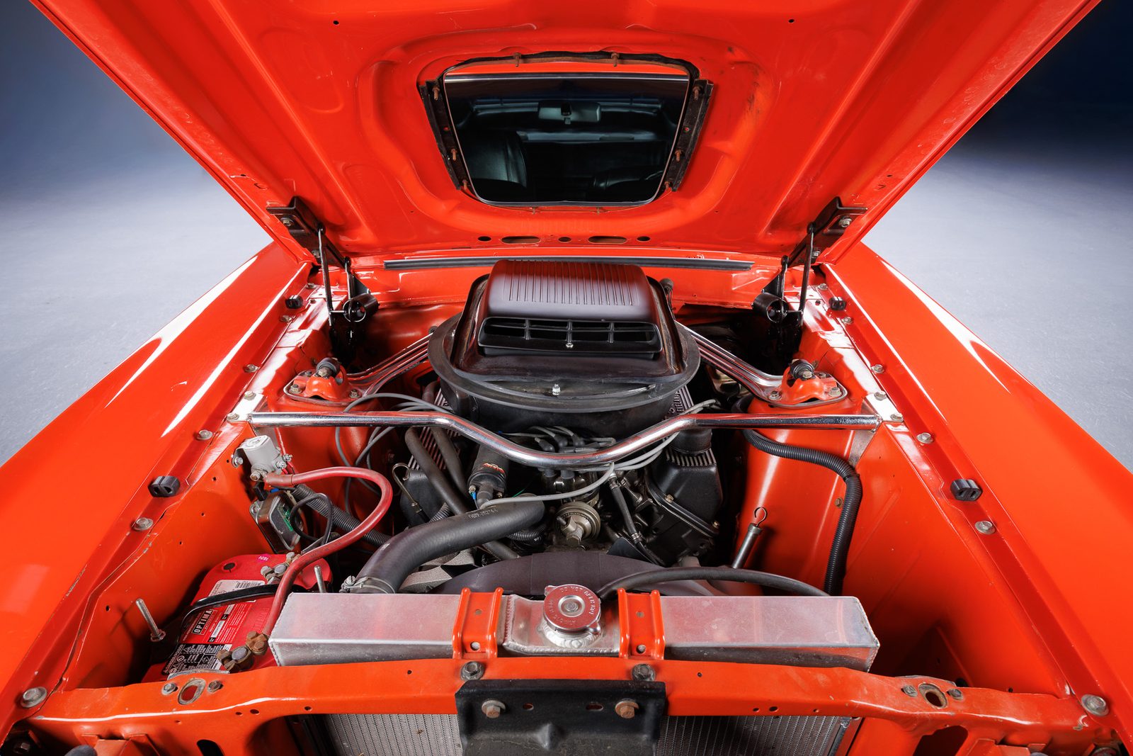 351 Cleveland engine bay in Calypso Coral Mach 1